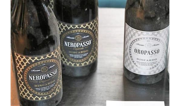8 flessen wijn NEROPASSA en OROPASSO